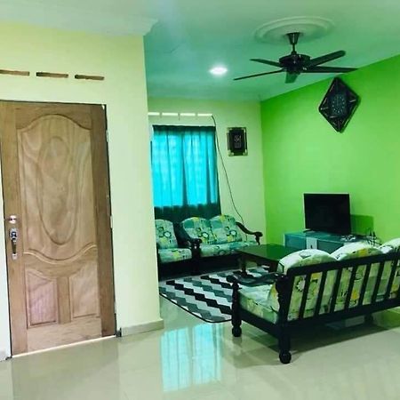 Hijau Homestay 大港 外观 照片
